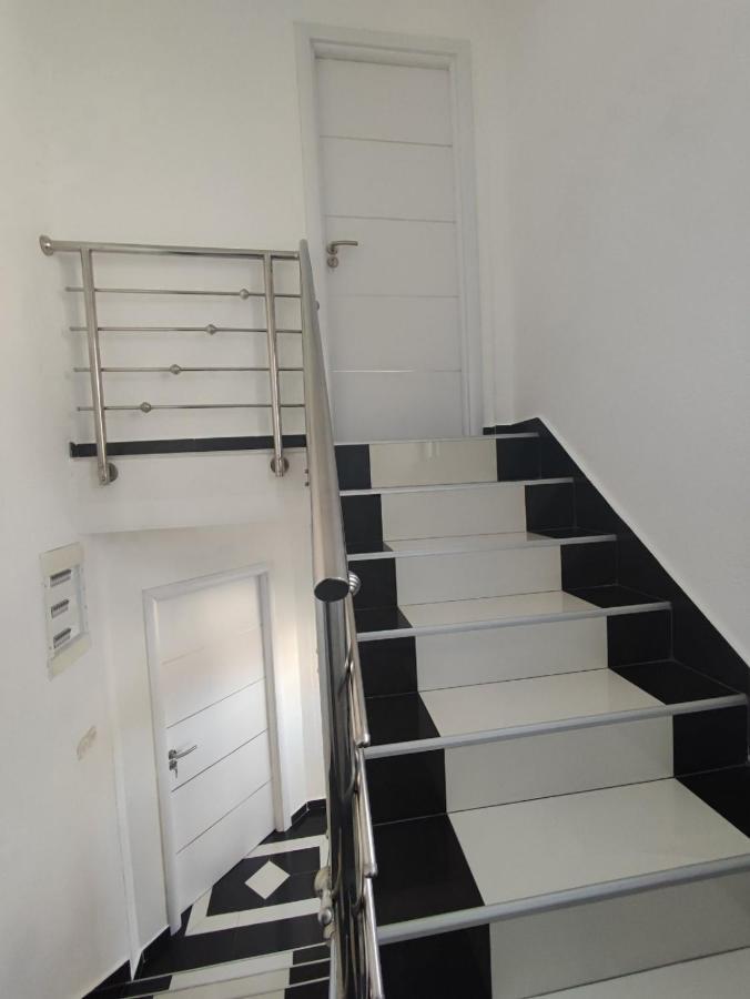Gogo Apartments أوهغيد المظهر الخارجي الصورة